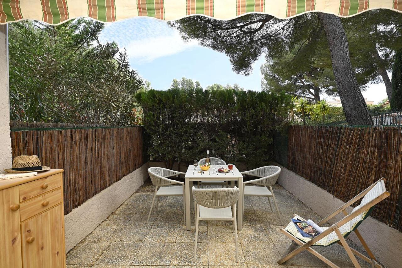 Charmant Studio 2A4 Pers Avec Jardin Et Place De Parking Situe A 5 Min A Pied De La Mer 邦多勒 外观 照片
